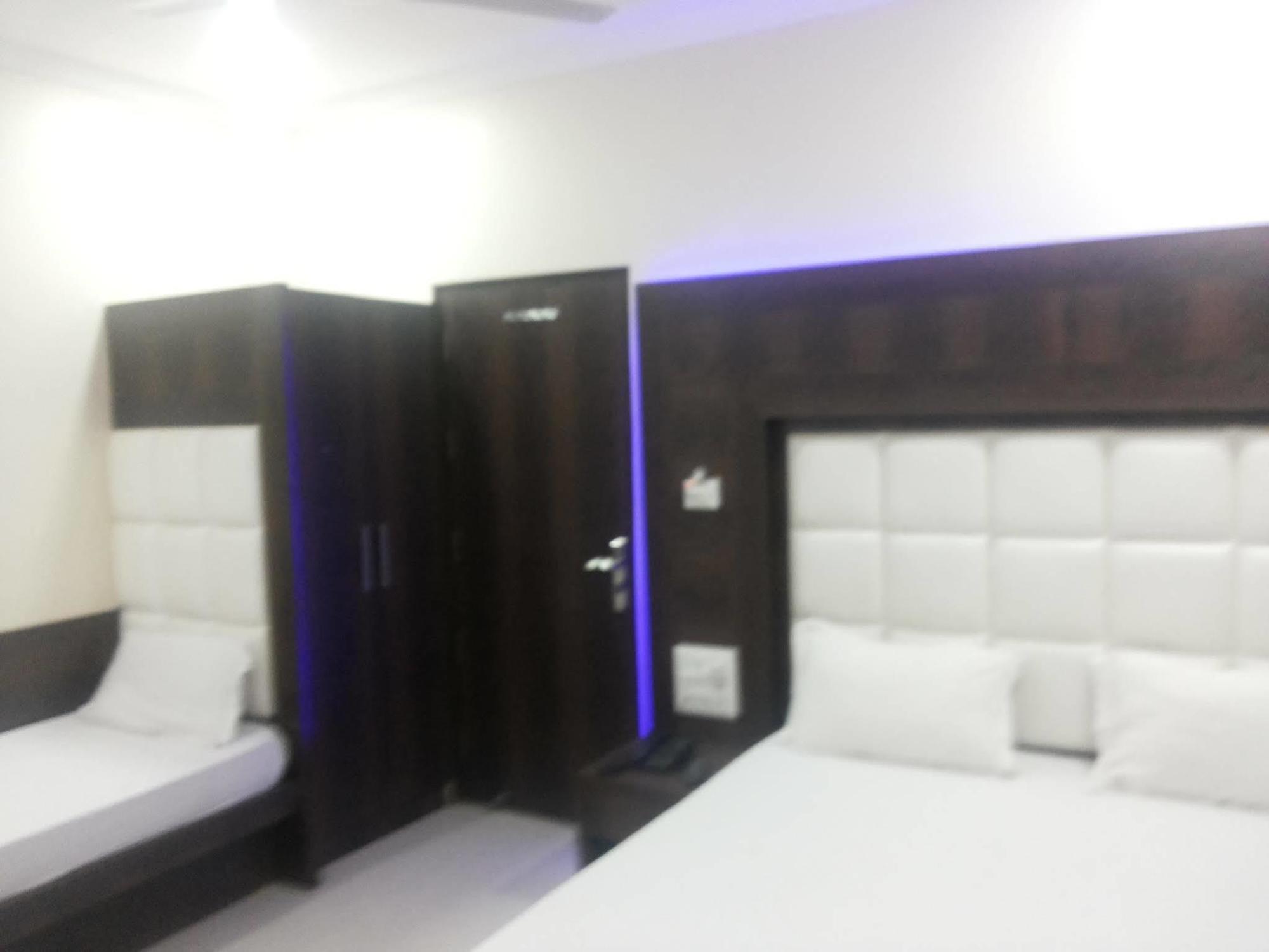 Hotel Pink City @ Opposite New Delhi Railway Station Paharganj Экстерьер фото